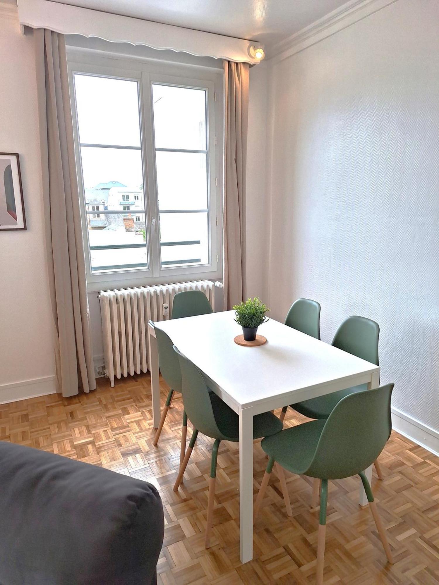 2 Appartements 6 Personnes Orleans Centre - Proche Gare Sncf Exterior photo